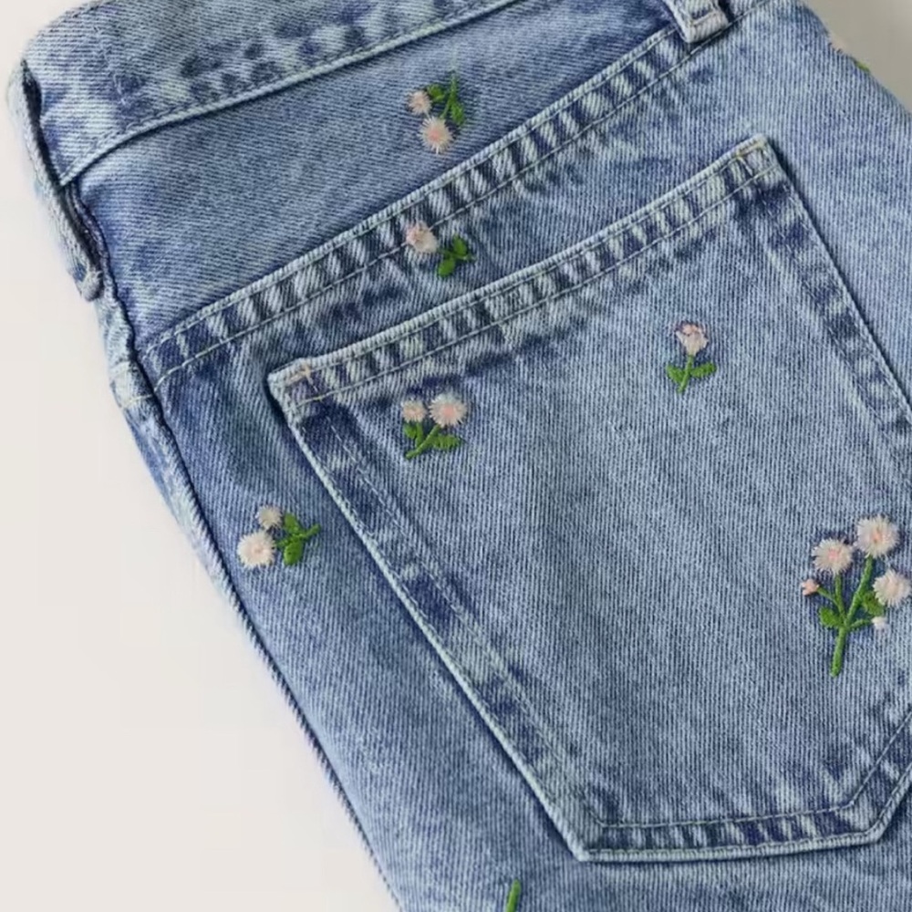💐MANGO Denim Mini Skirt with Pink Flowers 💐 - Picture 8 of 11
